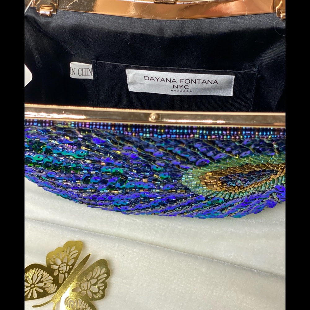 Sequin Peacocks  Clutch - Picture 4 of 6